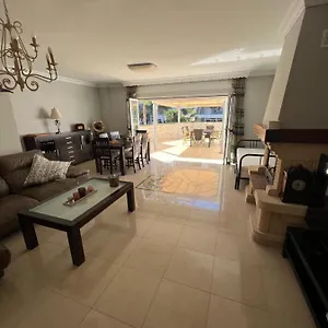 https://casa-bajamar-playa.hotelsinnerja.org