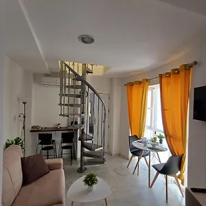 https://tico-acogedor-cntrico-y-a-2-min-de-la-playa.es-andalucia.com